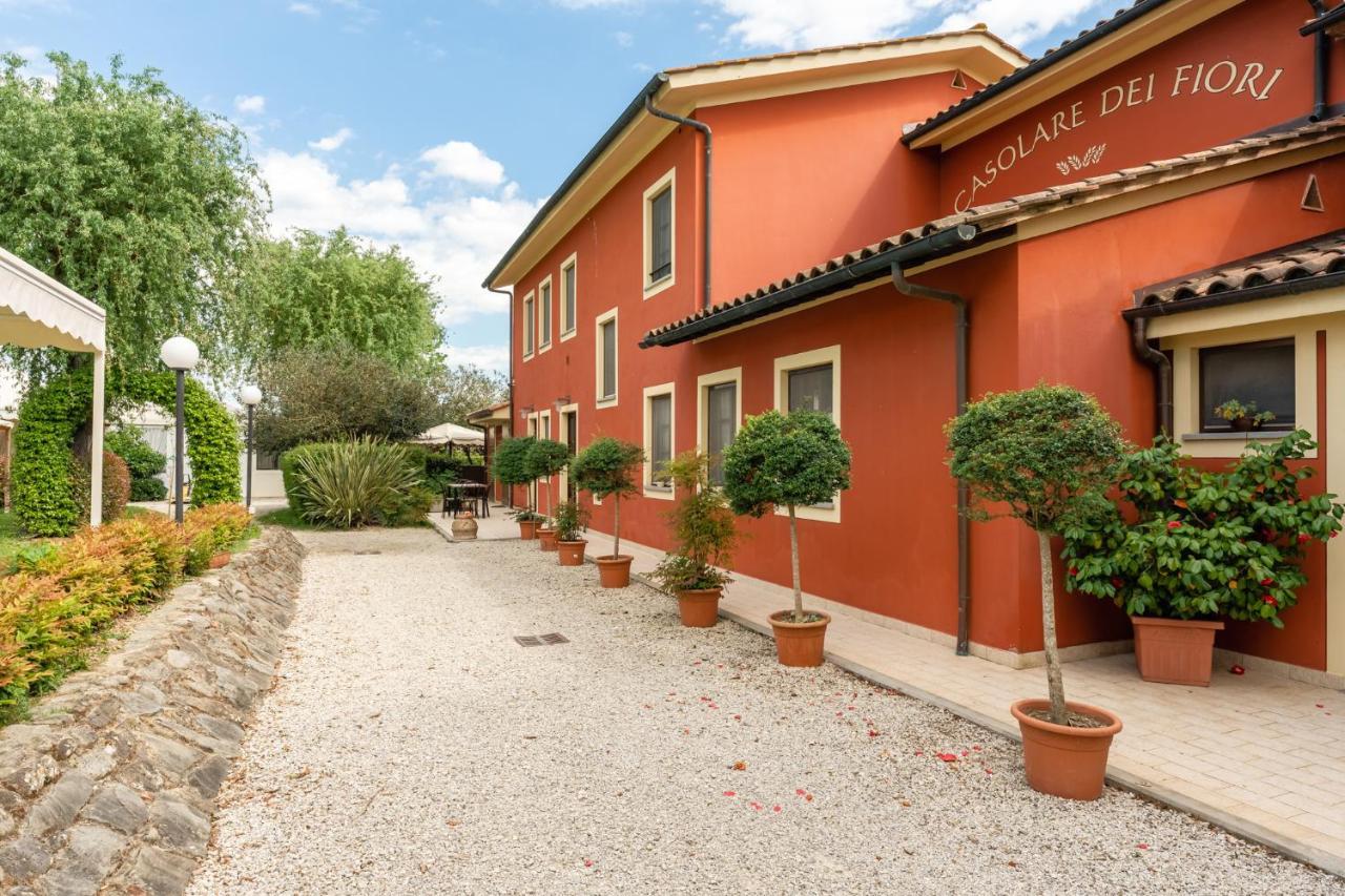 Casolare Dei Fiori - Calla Montecarlo Exterior photo